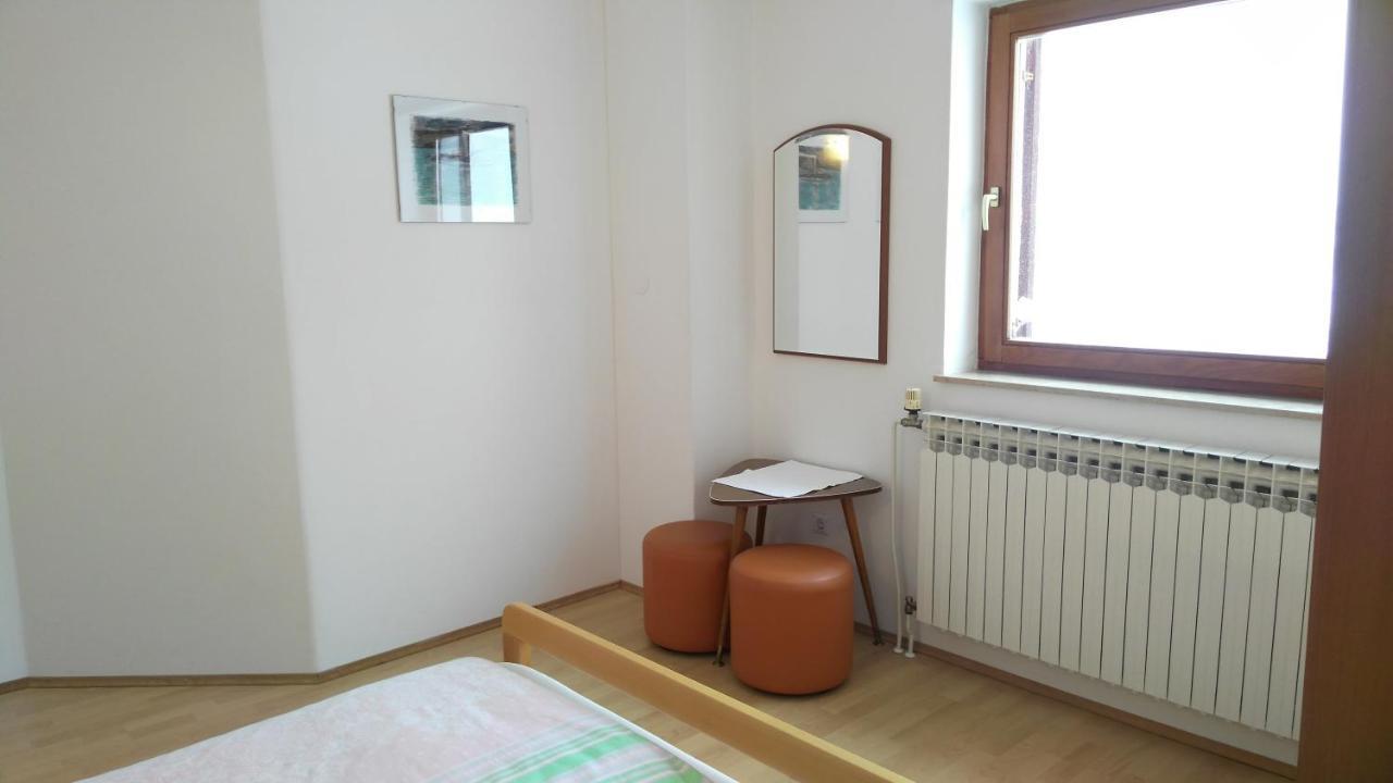 Guest House Kolic Dreznik Grad Exterior photo